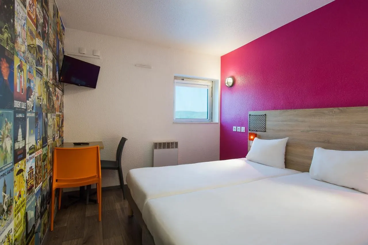 Hotel Hotelf1 Igny Massy Tgv França